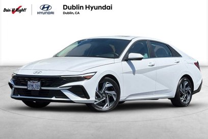 Certified 2025 Hyundai Elantra SEL