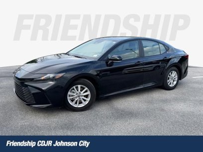 Used 2025 Toyota Camry SE