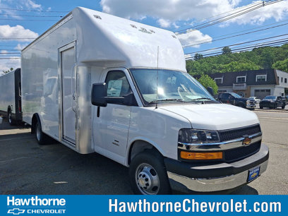 New 2025 Chevrolet Express 4500 w/ Power Convenience Package
