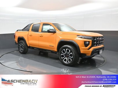 New 2025 GMC Canyon AT4 w/ Nightfall Edition