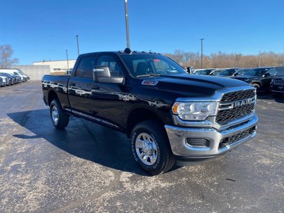 New 2024 RAM 2500 Tradesman w/ Chrome Appearance Group