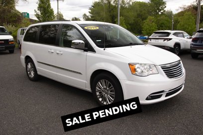 Used 2015 Chrysler Town & Country Touring-L