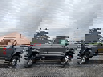 New 2025 Ford F450 Lariat w/ Lariat Ultimate Package