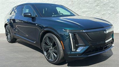 New 2024 Cadillac Lyriq Sport w/ Nappa Leather Package