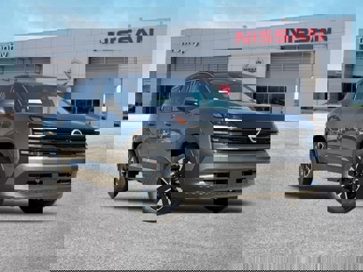 New 2025 Nissan Kicks SV