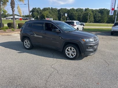Used 2024 Jeep Compass Latitude