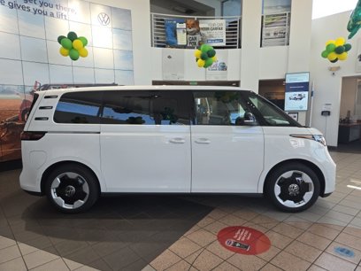 New 2025 Volkswagen ID. Buzz Pro S