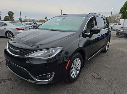 Used 2018 Chrysler Pacifica Touring-L