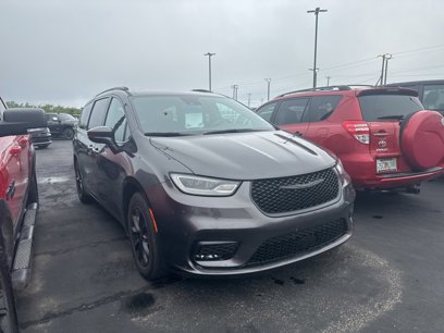 Certified 2021 Chrysler Pacifica Touring-L w/ S Appearance Package