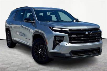 New 2025 Chevrolet Traverse LT w/ Midnight/Sport Edition