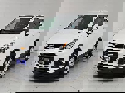 Used 2022 Chevrolet Trax LS w/ Tint and Cruise Package