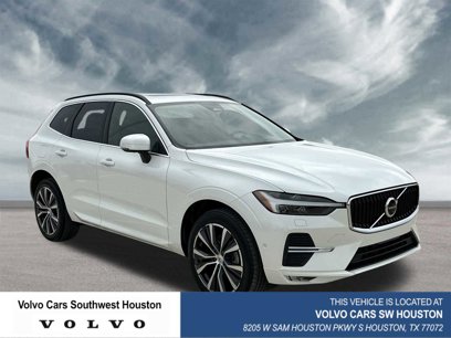 Certified 2022 Volvo XC60 B5 Momentum w/ Advanced Package