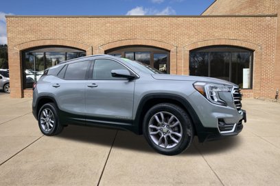 Used 2024 GMC Terrain SLT
