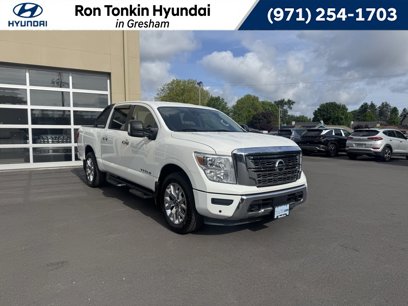 Used 2022 Nissan Titan SV w/ SV Convenience Package