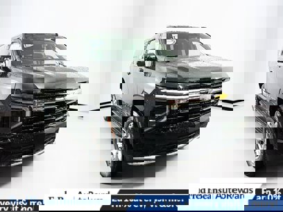 New 2025 Chevrolet Suburban LS