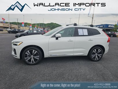 Used 2022 Volvo XC60 B5 Inscription w/ Advanced Package