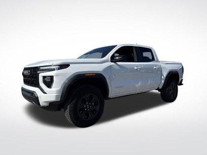 New 2025 GMC Canyon Elevation w/ Convenience Package