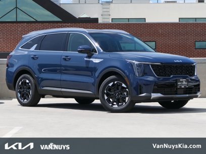 New 2025 Kia Sorento S
