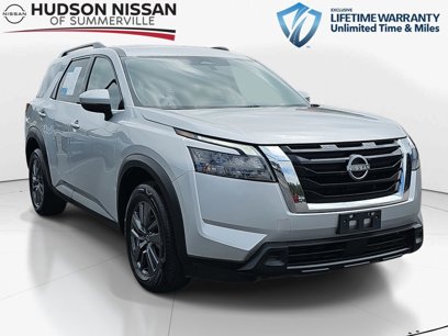 Used 2023 Nissan Pathfinder SV