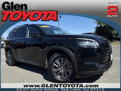 Used 2022 Nissan Pathfinder SV w/ SV Black Package