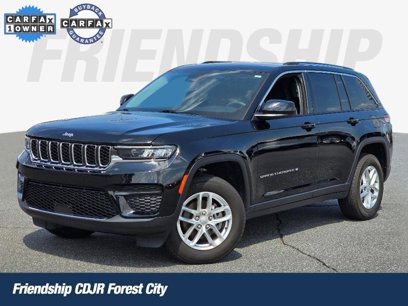 Used 2023 Jeep Grand Cherokee Laredo w/ Luxury Tech Group I