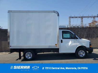 New 2025 Chevrolet Express 3500 w/ Power Convenience Package