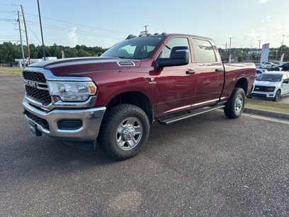 Used 2024 RAM 2500 Tradesman w/ Chrome Appearance Group