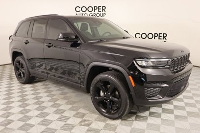 Used 2023 Jeep Grand Cherokee Altitude
