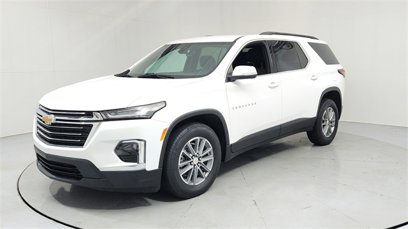 Used 2022 Chevrolet Traverse LT