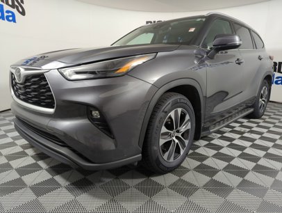 Used 2022 Toyota Highlander XLE
