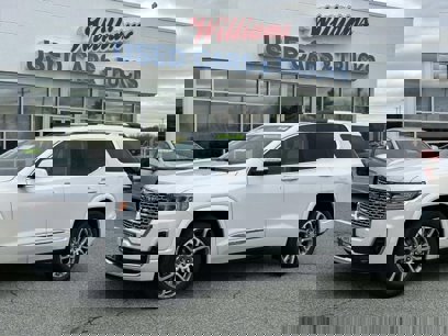 Used 2023 GMC Acadia Denali w/ Denali Ultimate Package