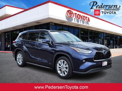 Used 2023 Toyota Highlander Limited