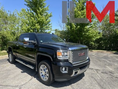 Used 2015 GMC Sierra 2500 Denali w/ Duramax Plus Package