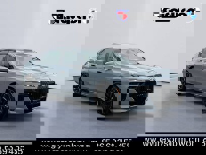 New 2025 BMW 760i xDrive