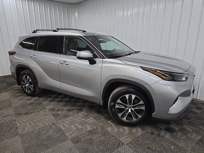 Used 2022 Toyota Highlander XLE