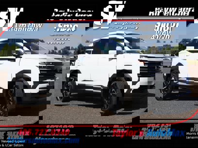 New 2025 Nissan Kicks SV w/ SV Premium Package