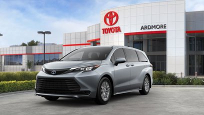 New 2025 Toyota Sienna LE
