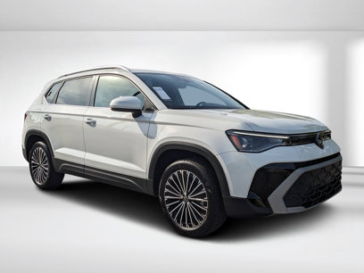 New 2025 Volkswagen Taos SE