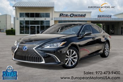 Used 2020 Lexus ES 300h w/ Premium Package