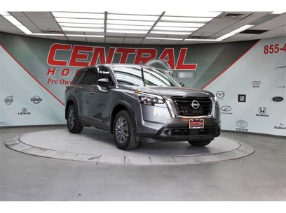 New 2025 Nissan Pathfinder S