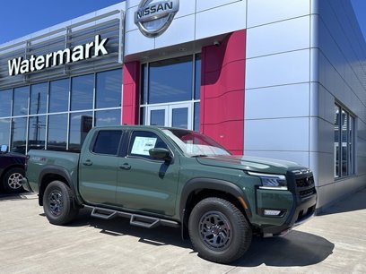 New 2025 Nissan Frontier PRO-4X w/ Pro Convenience Package