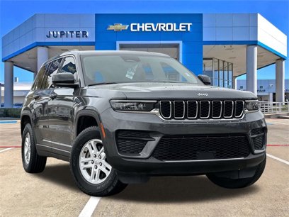 Used 2023 Jeep Grand Cherokee Laredo w/ Trailer Tow Prep Group (B)