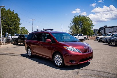 Used 2016 Toyota Sienna LE