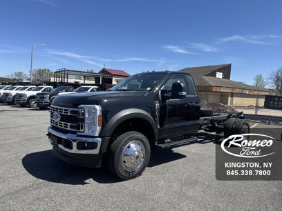 New 2025 Ford F550 4x4 Regular Cab Super Duty w/ XL Chrome Package