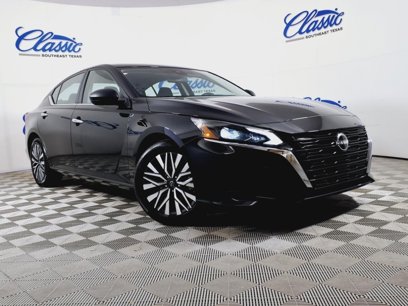 Used 2024 Nissan Altima 2.5 SV