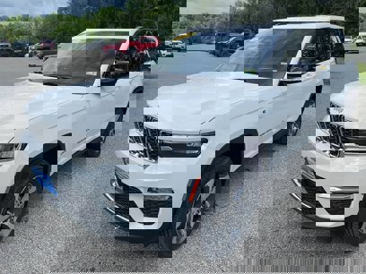 New 2024 Jeep Grand Cherokee Limited 4xe w/ Luxury Tech Group II