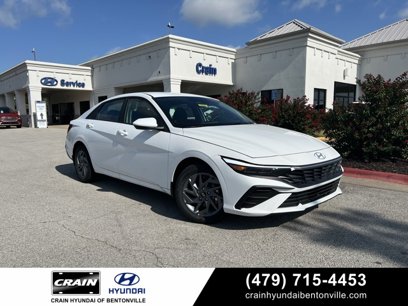 New 2024 Hyundai Elantra SEL
