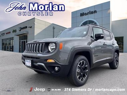 Certified 2023 Jeep Renegade Latitude w/ Sun/Sound Group