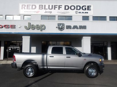 New 2024 RAM 2500 Tradesman w/ Chrome Appearance Group