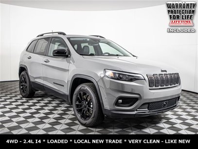Used 2023 Jeep Cherokee Altitude Lux